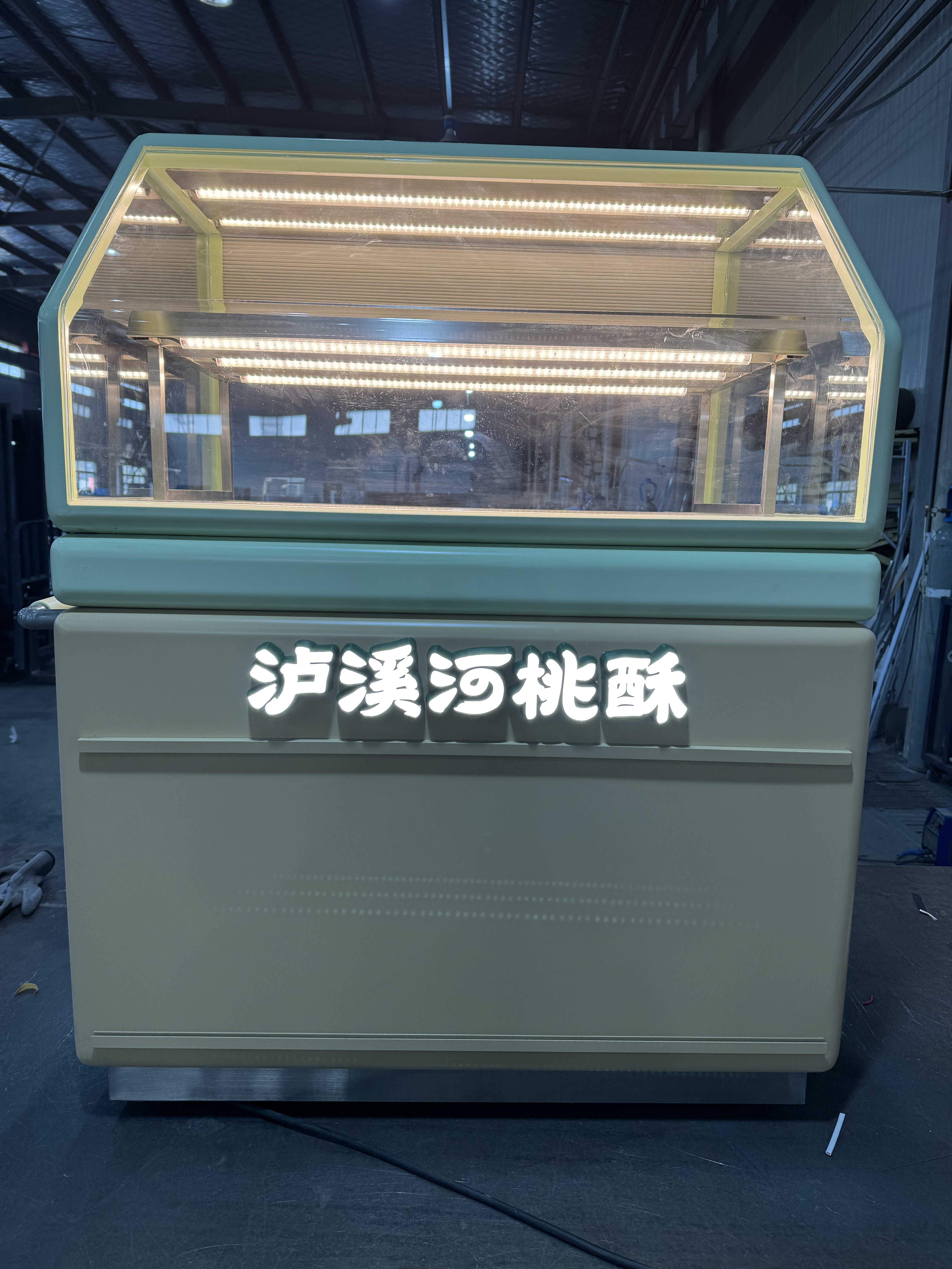 试吃小车